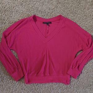 White House Black Market Fuchsia Long Sleeve V-Neck Top Size Small